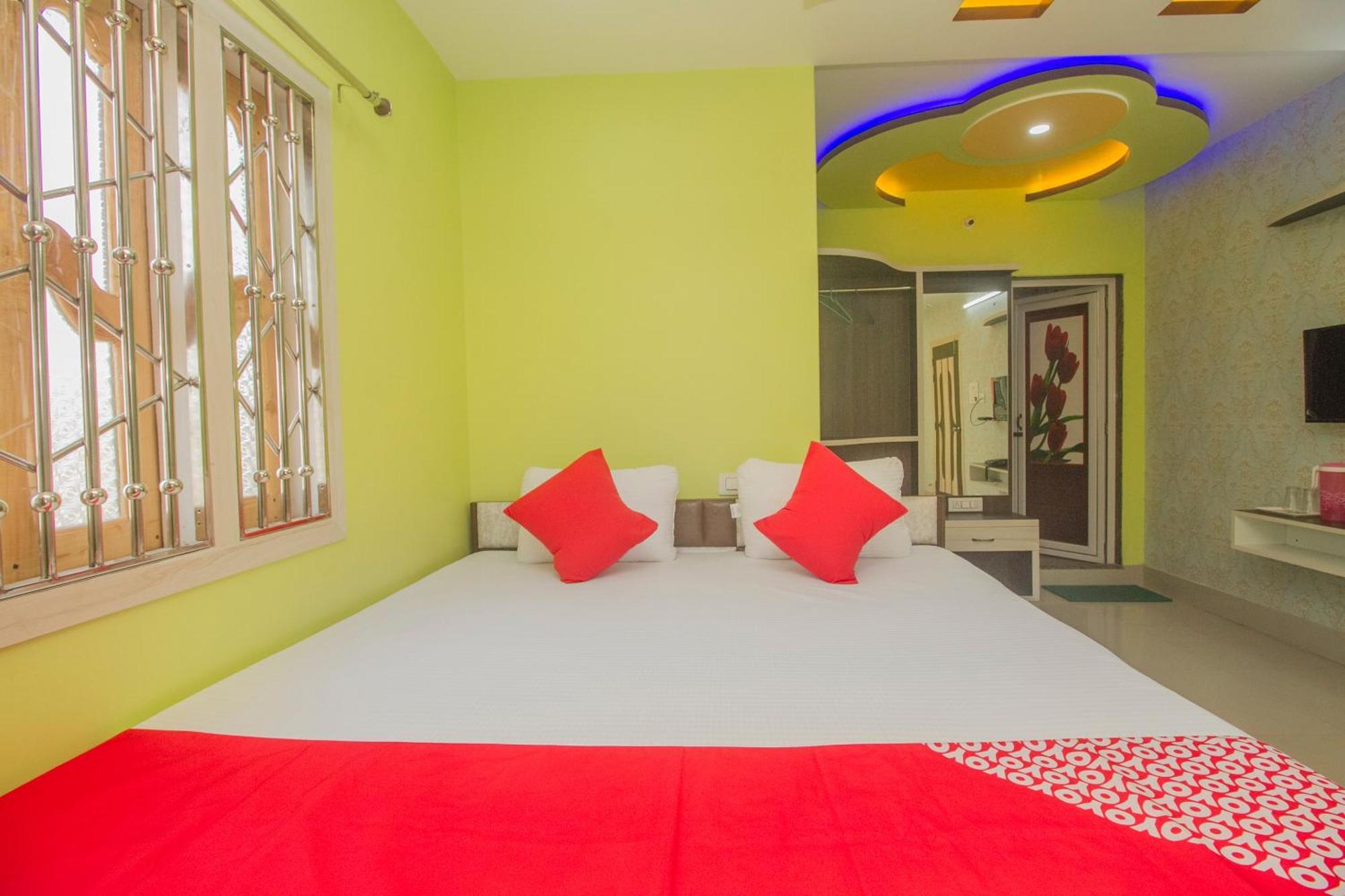 Super Hotel O Kalpana Residency Inn Силигури Экстерьер фото