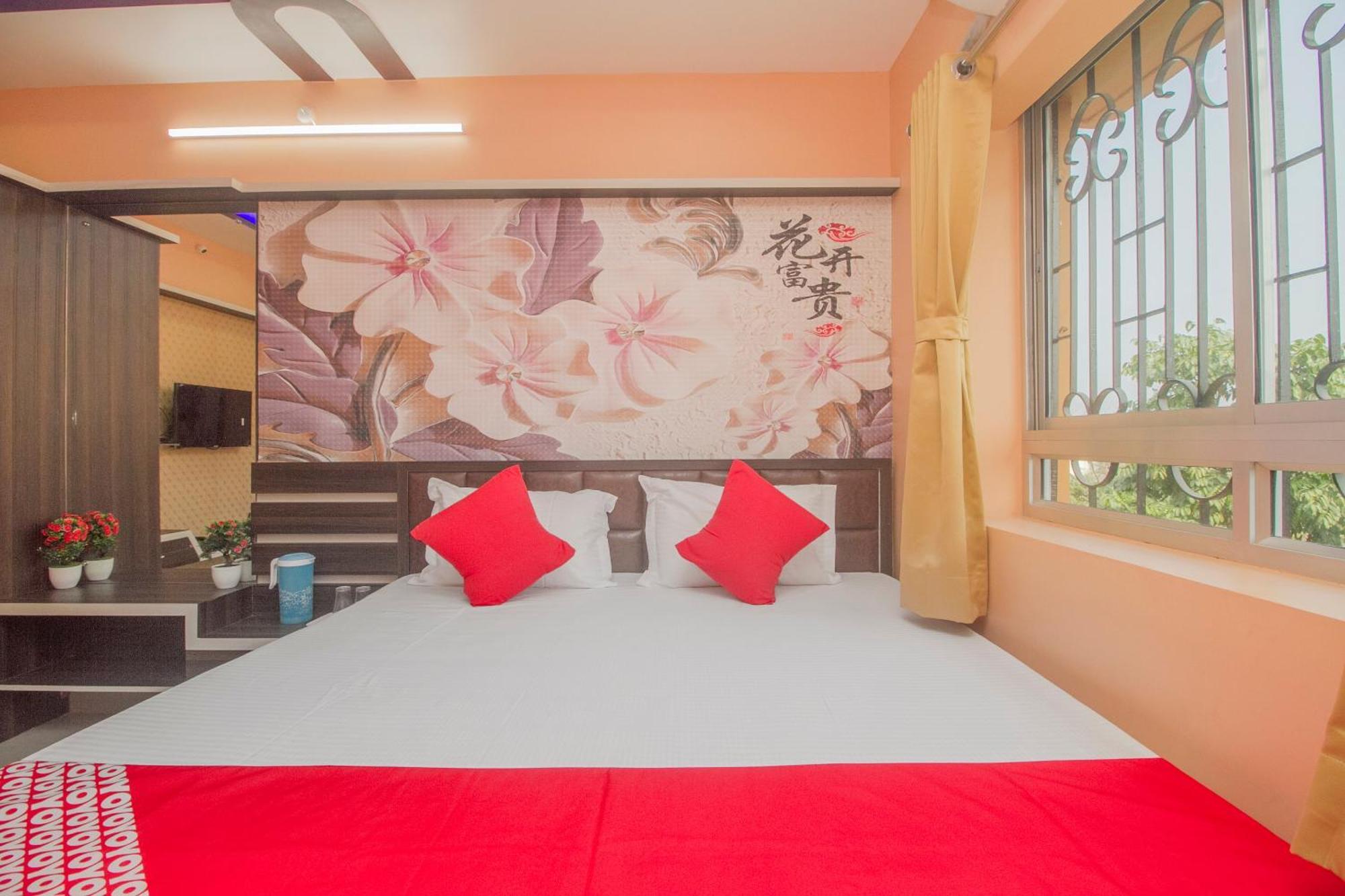Super Hotel O Kalpana Residency Inn Силигури Экстерьер фото