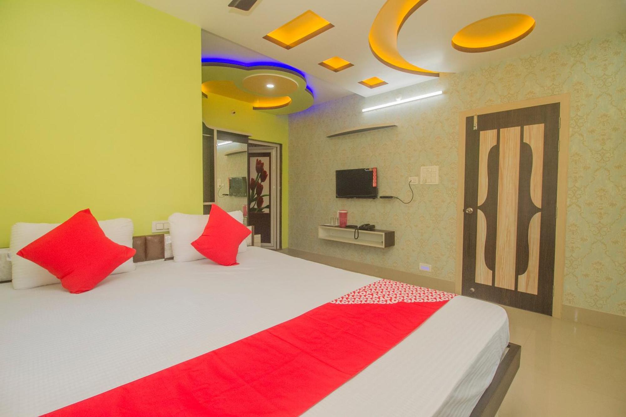 Super Hotel O Kalpana Residency Inn Силигури Экстерьер фото